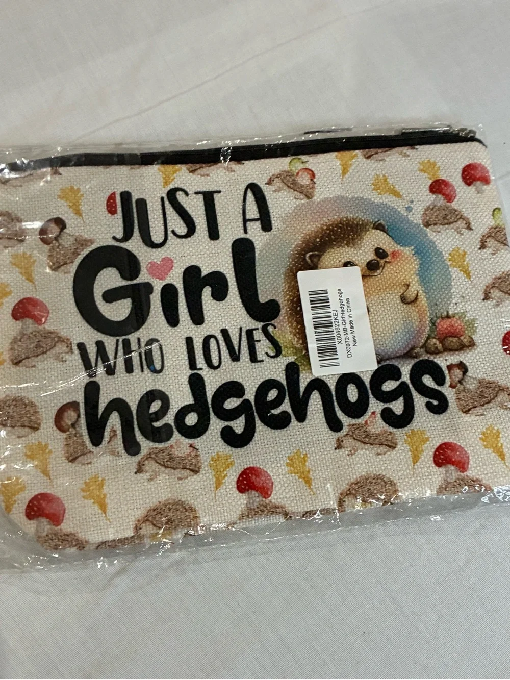 Just A Girl Who Loves Hedgehogs Kids Zip Pouch - Cream